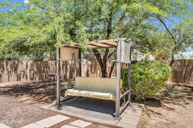 1755 E Tonto Dr, Chandler, AZ 85249 - exterior view of a fenced backyard