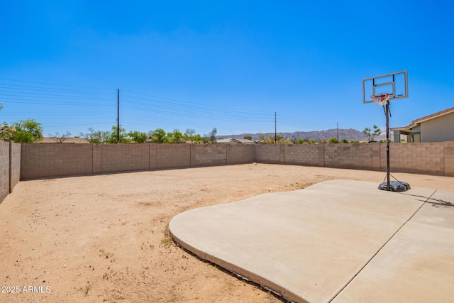 6505 S 15th Dr, Phoenix, AZ 85041 - fenced backyard featuring a patio