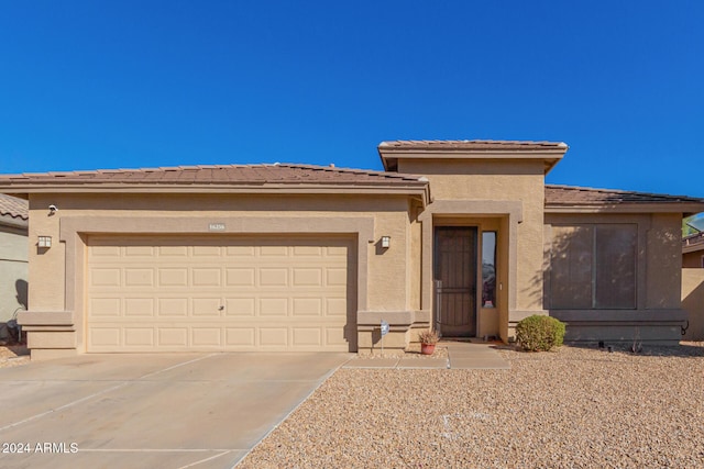 view of front facade with a garage