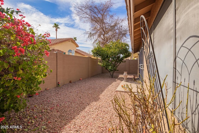 view of yard with a patio area