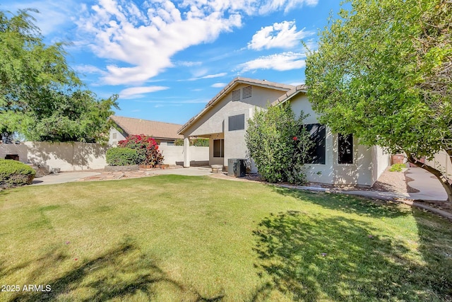 8009 W Salter Dr, Peoria, AZ 85382 - view of yard with a patio area