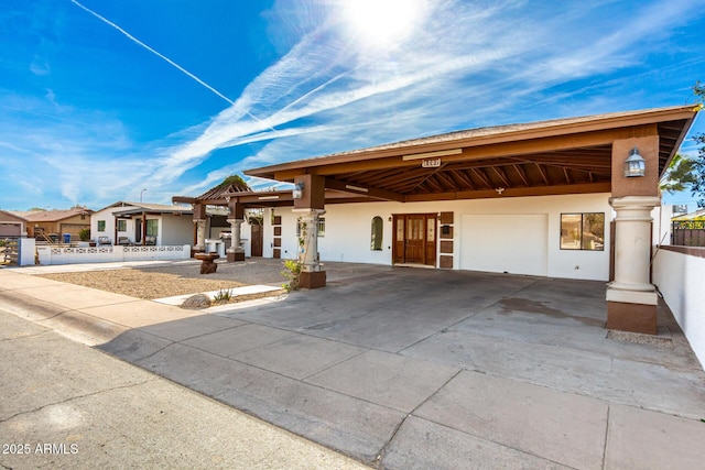 view of front of house featuring a garage