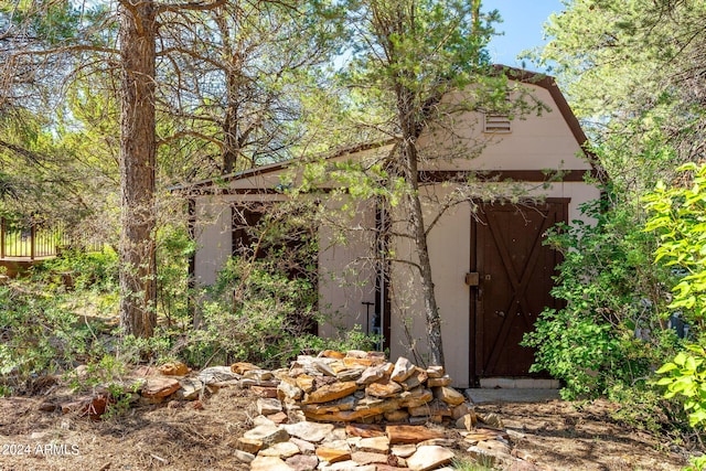 1987 Stagg Run, Overgaard, AZ 85933 - view of outbuilding