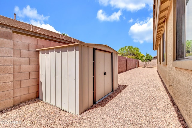 1422 E Ebony Dr, Chandler, AZ 85286 - view of shed with a fenced backyard