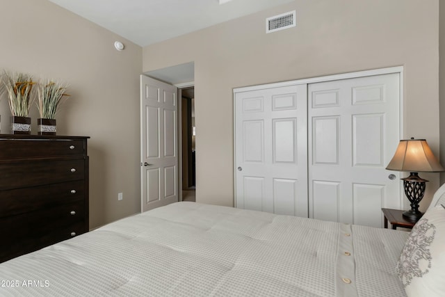 bedroom featuring a closet