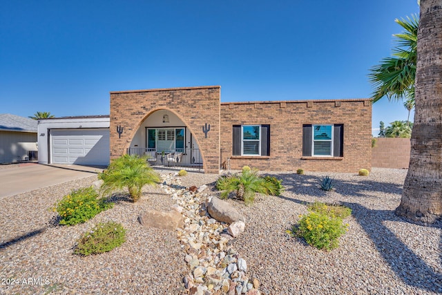 view of front of house featuring a garage