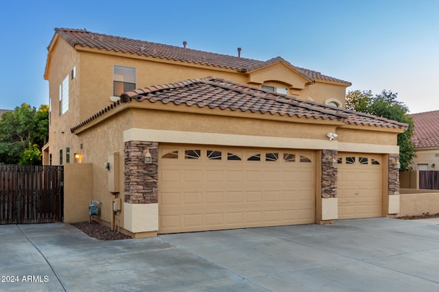 view of mediterranean / spanish-style home