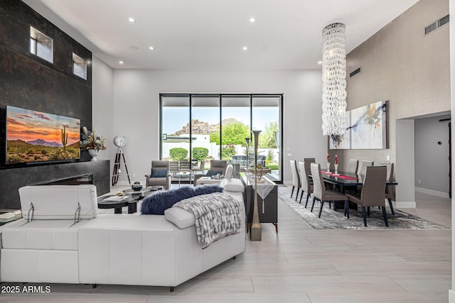 5404 N 41st St, Phoenix, AZ 85018 - living area featuring recessed lighting and baseboards