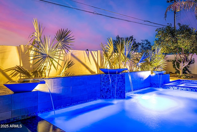 5404 N 41st St, Phoenix, AZ 85018 - view of swimming pool with an in-ground hot tub