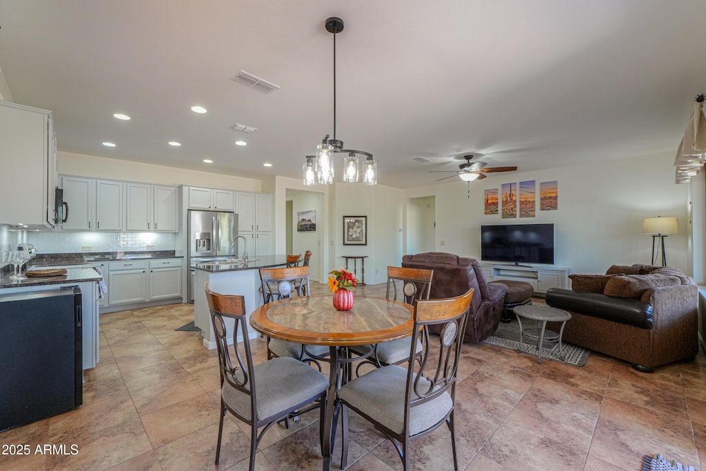4400 W Box Canyon Dr, Eloy, AZ 85131 - dining area with recessed lighting, visible vents, and ceiling fan
