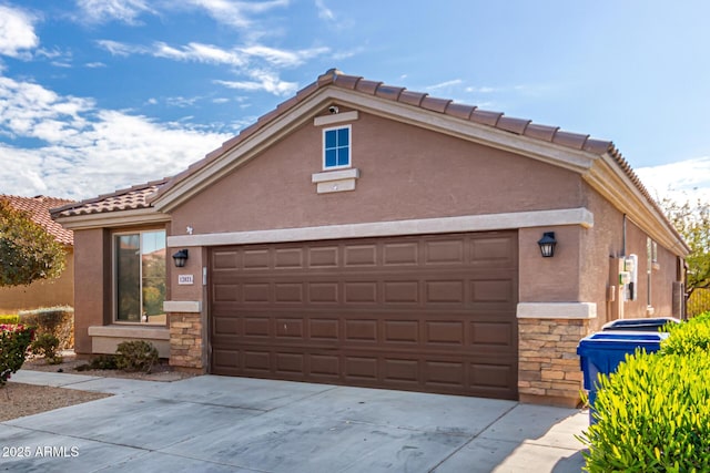 view of front of house with a garage