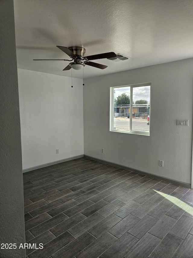 empty room with ceiling fan