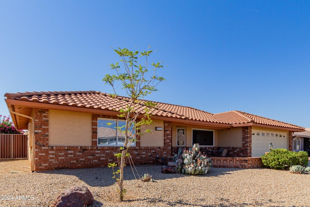 view of front of house featuring a garage