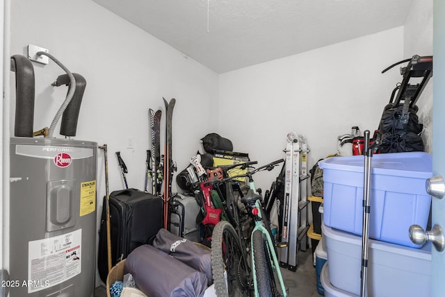 4502 W Continental Dr, Glendale, AZ 85308 - storage featuring electric water heater