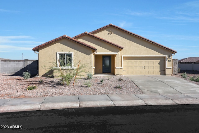 555 W Crowned Dove Trl, Casa Grande AZ, 85122, 4 bedrooms, 2 baths house for sale