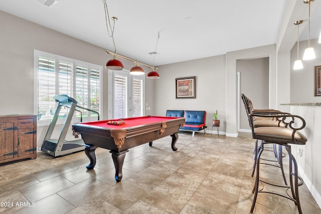 rec room featuring pool table