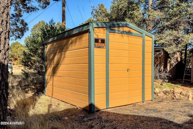 2086 Pinewood Dr, Overgaard, AZ 85933 - view of shed