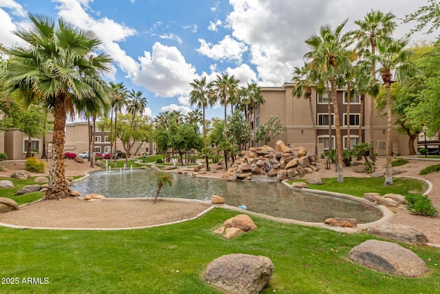 5345 E Van Buren St Unit 258, Phoenix, AZ 85008 - surrounding community featuring a yard