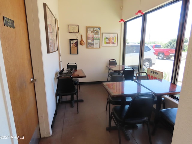 639 W US Highway 60, Superior, AZ 85173 - view of dining space