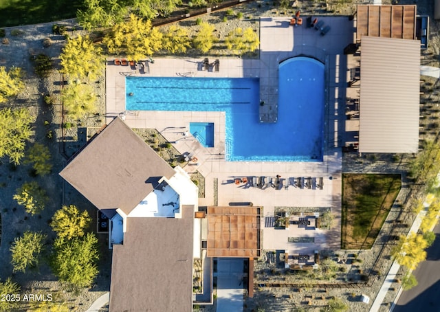 826 E Buist Ave, Phoenix, AZ 85042 - aerial view of a pool area