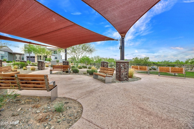 826 E Buist Ave, Phoenix, AZ 85042 - view of patio featuring fence