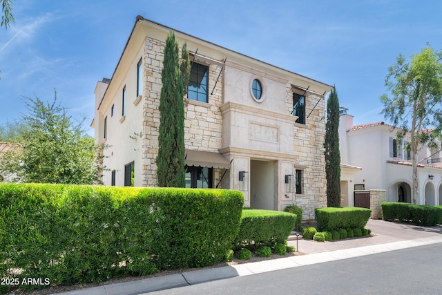 3511 N 39th Pl, Phoenix, AZ 85018 - view of front of property with stone siding and stucco siding