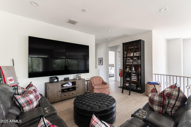 3511 N 39th Pl, Phoenix, AZ 85018 - living area with wood finished floors and recessed lighting
