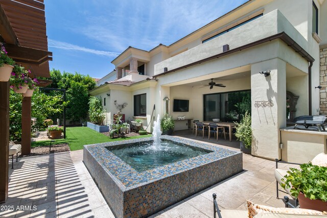 3511 N 39th Pl, Phoenix, AZ 85018 - view of patio with a ceiling fan and outdoor dining space