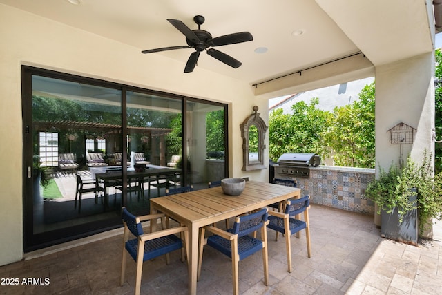 3511 N 39th Pl, Phoenix, AZ 85018 - view of patio featuring outdoor dining space and ceiling fan