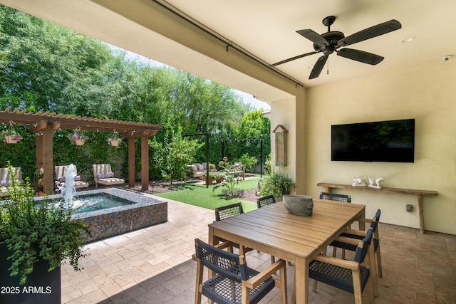 3511 N 39th Pl, Phoenix, AZ 85018 - view of patio / terrace featuring ceiling fan, a jacuzzi, and outdoor dining space