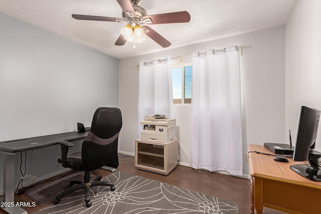62 W Beall Ave, Mesa, AZ 85210 - office featuring a textured ceiling and a ceiling fan