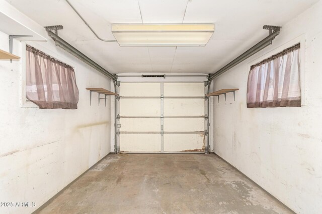 62 W Beall Ave, Mesa, AZ 85210 - view of garage