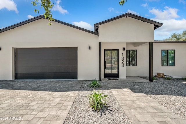 view of front of house featuring a garage