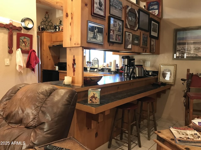 39281 Ave 61 Unit 1/2, Salome, AZ 85348 - bar area featuring tile patterned flooring