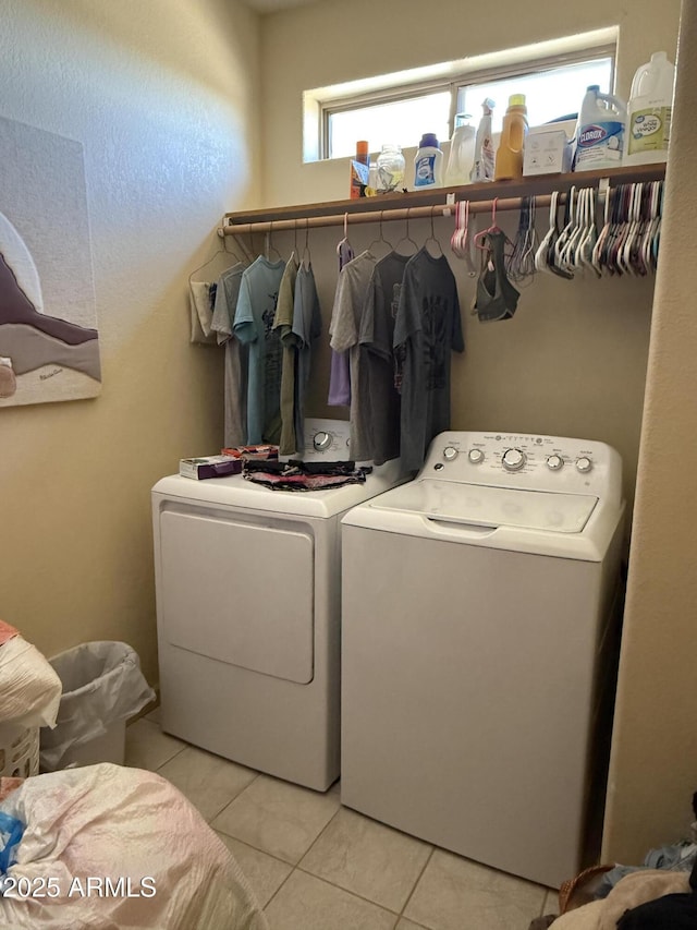 39281 Ave 61 Unit 1/2, Salome, AZ 85348 - laundry area with washer and clothes dryer and light tile patterned floors