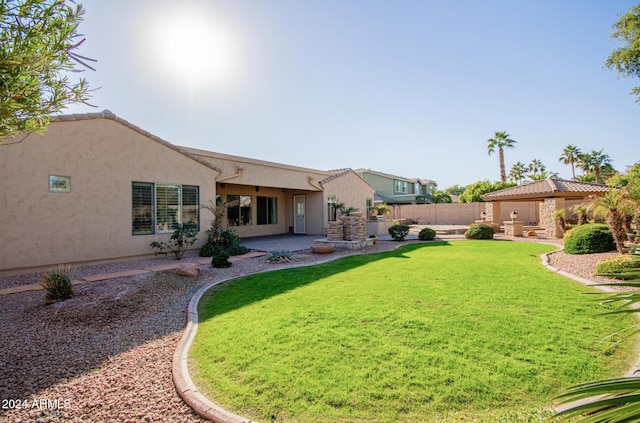 view of yard featuring a patio