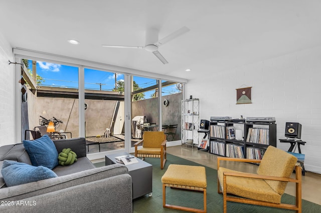 4411 N 40th St Unit 59, Phoenix, AZ 85018 - view of sunroom