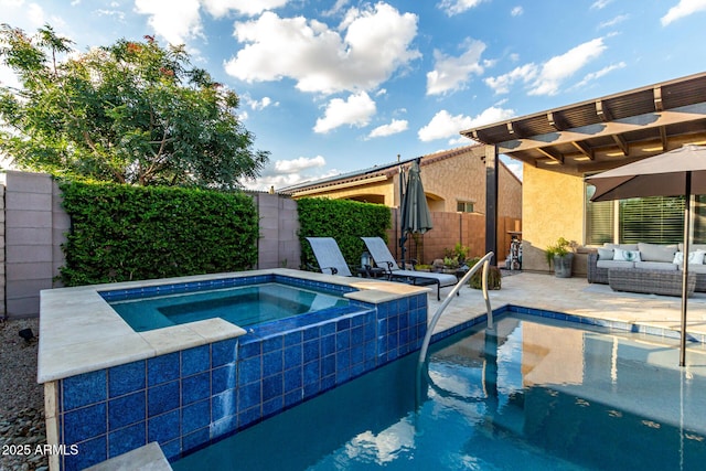 5328 S Wesley Cir, Mesa, AZ 85212 - view of pool with outdoor lounge area, a fenced backyard, a patio, and a pool with connected hot tub
