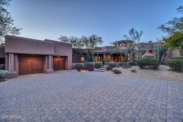 view of front facade with a garage