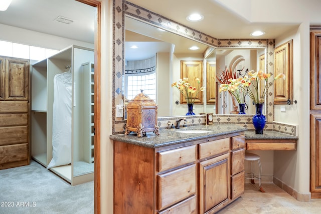 bathroom with vanity