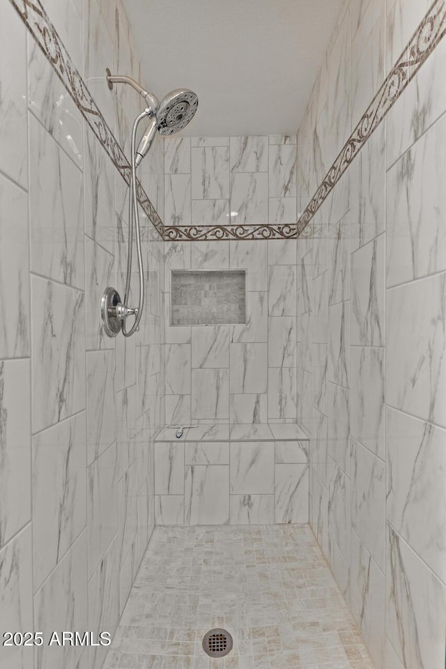 1021 S Greenfield Rd Unit 1211, Mesa, AZ 85206 - full bath featuring tiled shower