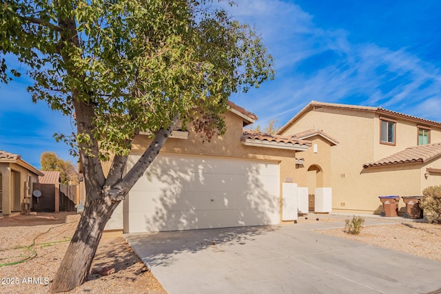 view of front facade with a garage