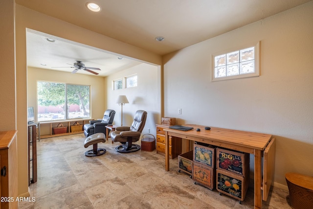 sitting room featuring ceiling fan and recessed lighting