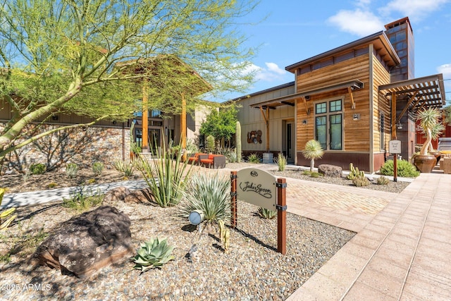 3254 Buckaroo Ct, Wickenburg, AZ 85390 - view of front of home