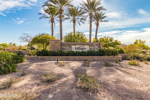 view of community / neighborhood sign