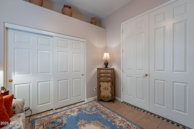 5336 E Gloria Ln, Cave Creek, AZ 85331 - living area with light tile patterned floors and baseboards