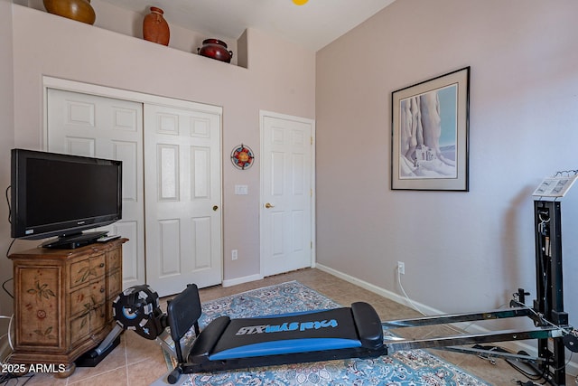5336 E Gloria Ln, Cave Creek, AZ 85331 - workout room featuring baseboards and tile patterned flooring