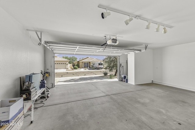 4530 E Desert Wind Dr, Phoenix, AZ 85044 - garage featuring a garage door opener