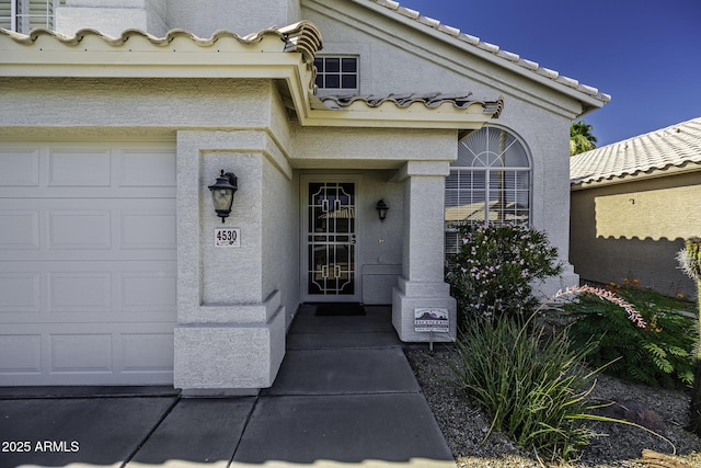 4530 E Desert Wind Dr, Phoenix, AZ 85044 - view of exterior entry featuring stucco siding