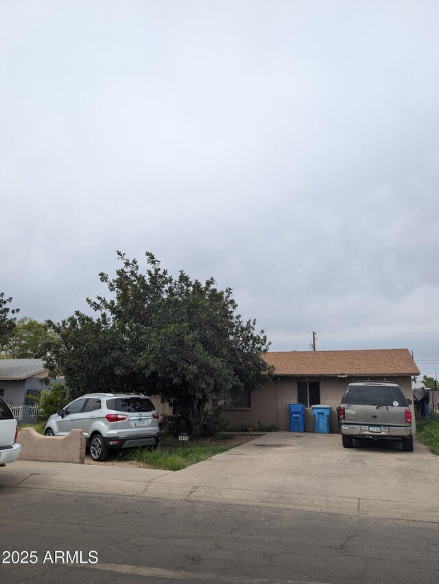 view of front of house